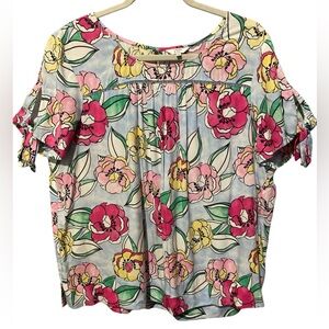 NWOT Crown and Ivy women’s floral blouse SIZE XL